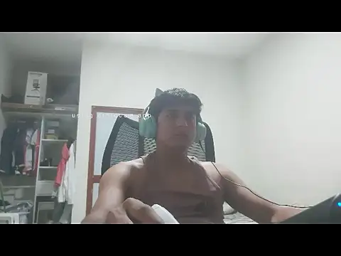 wilsoncrazz online show from October 9, 2025, 5:16 am