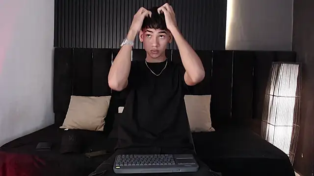 Dominic ghost online show from November 30, 2025, 9:30 pm