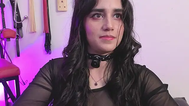 elowen halley1 online show from January 10, 2026, 7:15 pm