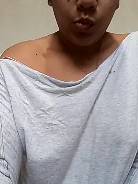 Snapshot of Daila_Lucia chatting on February 12, 2026, 12:55 pm Daila Lucia online show from February 12, 2026, 12:55 pm