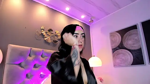 athziry g online show from November 9, 2025, 5:11 pm