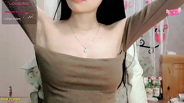 Suken 1x online show from November 3, 2025, 7:04 pm