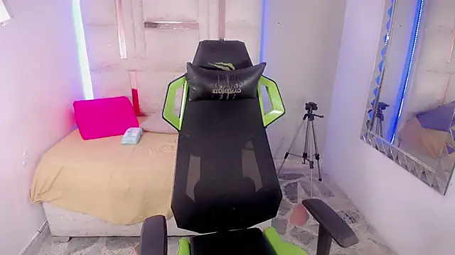 Stein  online show from November 16, 2025, 8:25 pm