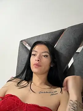 LiaCollings online show from November 30, 2025, 1:15 pm