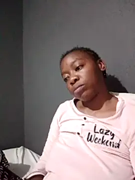 Snapshot of sexyhotchic93 chatting on October 29, 2025, 10:11 pm sexyhotchic93 online show from October 29, 2025, 10:11 pm