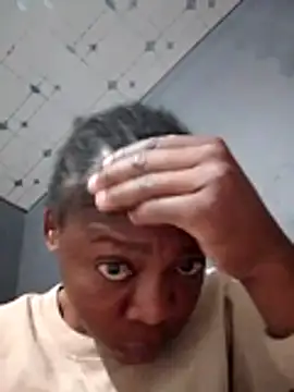 Snapshot of sexyhotchic93 chatting on November 3, 2025, 9:05 pm sexyhotchic93 online show from November 3, 2025, 9:05 pm