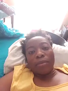 Snapshot of sexyhotchic93 chatting on November 12, 2025, 8:37 am sexyhotchic93 online show from November 12, 2025, 8:37 am