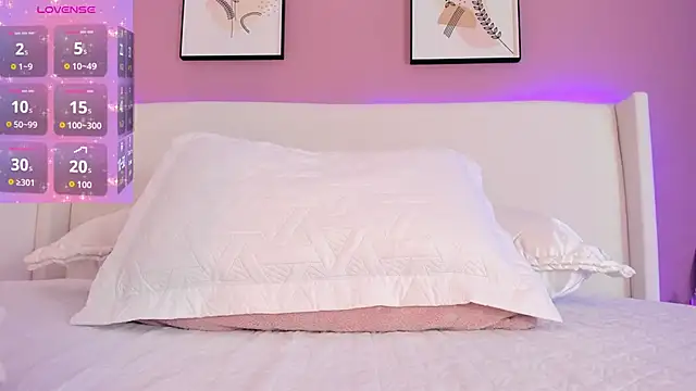 Snapshot of _Saandy chatting on November 8, 2025, 11:43 am Saandy online show from November 8, 2025, 11:43 am