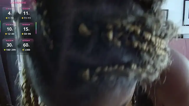 Lele F w online show from November 6, 2025, 8:43 pm