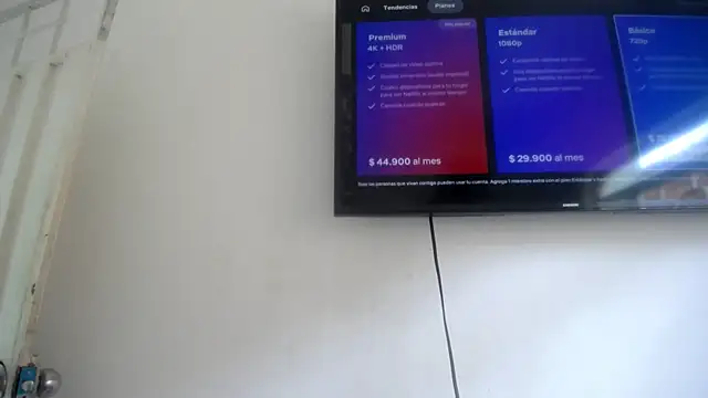 Foxy Lovex online show from April 4, 2026, 7:44 pm