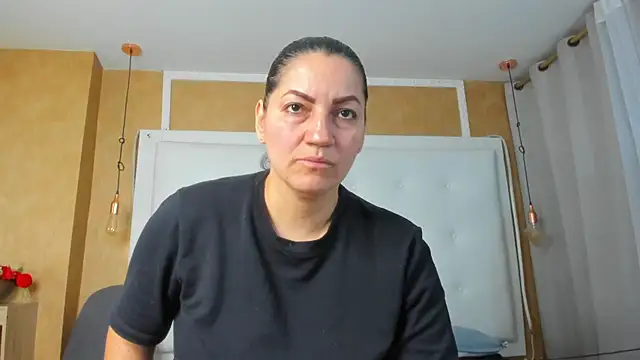 Heidy milf online show from June 23, 2026, 8:18 pm