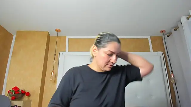 Heidy milf online show from June 30, 2026, 8:21 pm