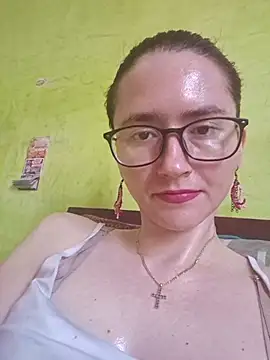 Snapshot of Linda_Hot13 chatting on September 13, 2025, 2:17 pm Linda Hot13 online show from September 13, 2025, 2:17 pm