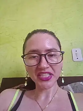 Snapshot of Linda_Hot13 chatting on September 14, 2025, 2:05 pm Linda Hot13 online show from September 14, 2025, 2:05 pm