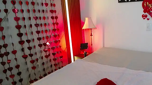 Mia garcia28 online show from February 14, 2026, 7:21 pm