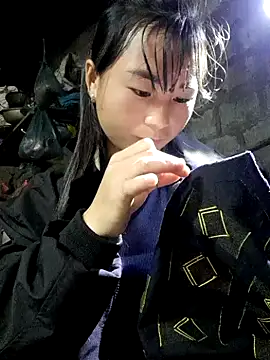 Sunyinn online show from November 18, 2025, 6:18 am