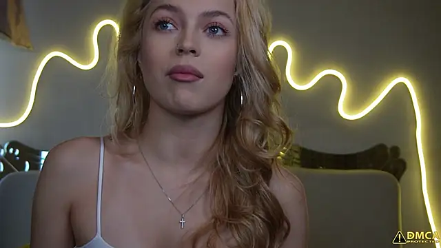 Snapshot of kellypeachcake chatting on October 10, 2025, 5:28 am kellypeachcake online show from October 10, 2025, 5:28 am