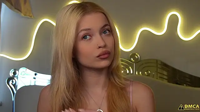 Snapshot of kellypeachcake chatting on November 16, 2025, 5:35 am kellypeachcake online show from November 16, 2025, 5:35 am