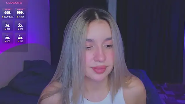 RoxyChill online show from September 14, 2025, 7:57 pm