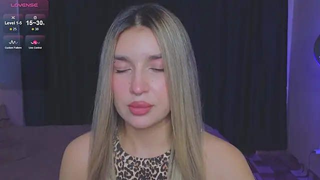 RoxyChill online show from September 24, 2025, 8:12 pm