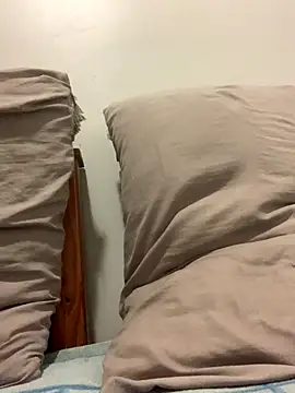 Snapshot of sweetcake87 chatting on November 27, 2025, 11:01 am sweetcake87 online show from November 27, 2025, 11:01 am