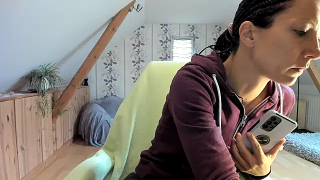 Axunamun online show from November 20, 2025, 8:36 am