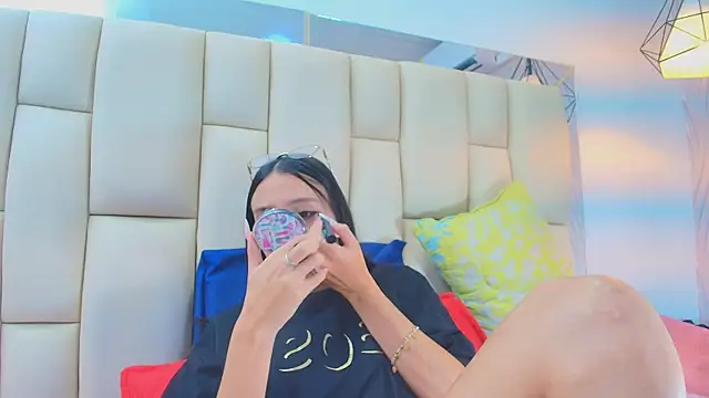 sweet amye online show from January 10, 2026, 7:26 pm