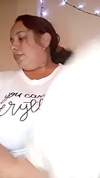 luzdanna online show from November 2, 2025, 6:43 pm