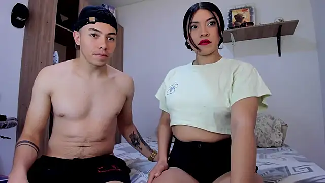 Snapshot of martin_and_samantha chatting on September 14, 2025, 3:38 am martin and samantha online show from September 14, 2025, 3:38 am