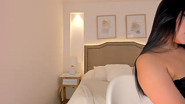 Amy azaela online show from December 15, 2025, 10:14 pm