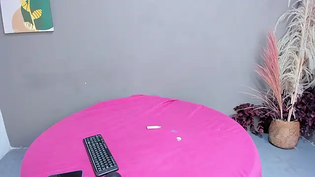 sienna glow online show from March 24, 2026, 1:49 pm