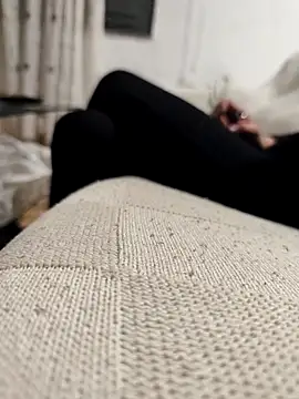 parejita888 online show from October 5, 2025, 11:24 pm