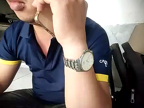 Boy kuto77 online show from April 8, 2026, 12:21 am