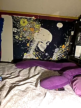 Snapshot of xXKnifeRiderXx chatting on September 26, 2025, 1:53 am xXKnifeRiderXx online show from September 26, 2025, 1:53 am