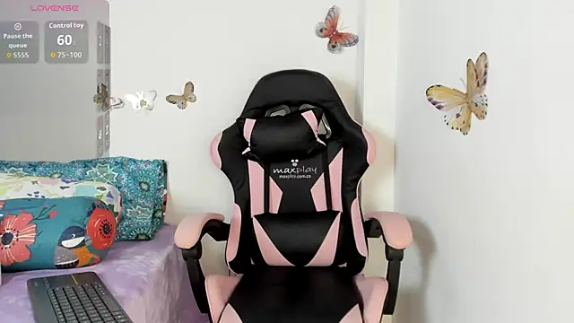 mari-ross online show from November 2, 2025, 3:20 am