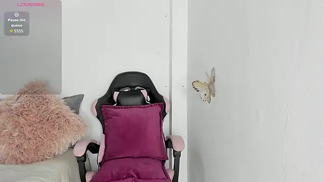 mari-ross online show from March 30, 2026, 2:01 am