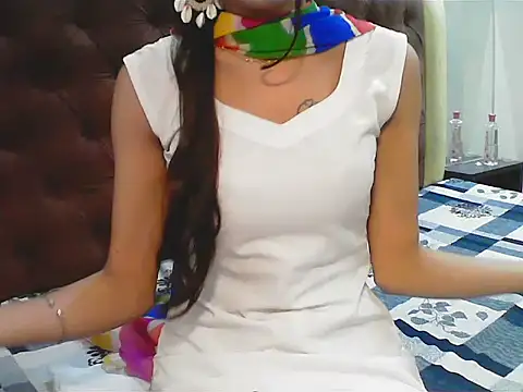 Snapshot of elize__ chatting on September 20, 2025, 9:32 am elize   online show from September 20, 2025, 9:32 am