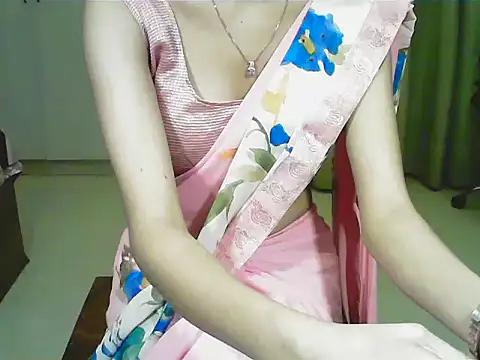 elize   online show from December 15, 2025, 3:00 am