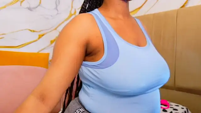 AmbarSmit online show from March 13, 2026, 3:46 am