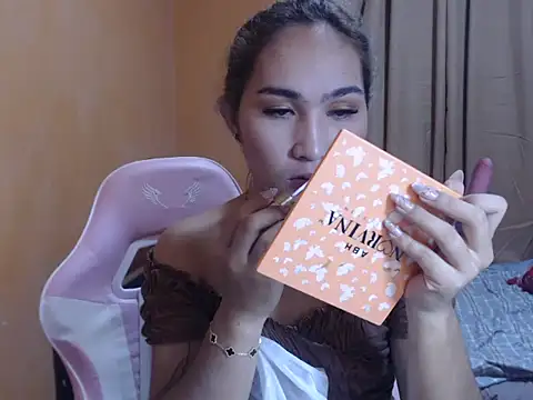 ur Katrina69 online show from April 10, 2026, 11:37 am