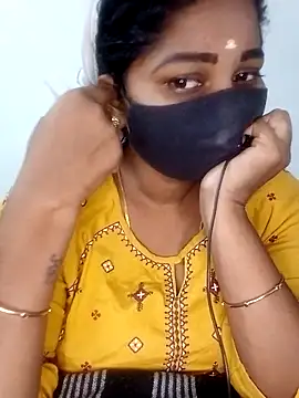 Rojaa009 online show from September 27, 2025, 6:35 pm