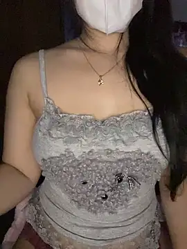 Donna11 online show from November 7, 2025, 3:34 pm