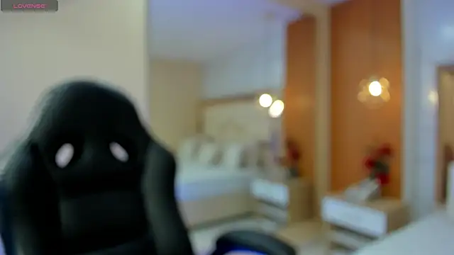 julieta rosee online show from January 6, 2026, 10:23 pm