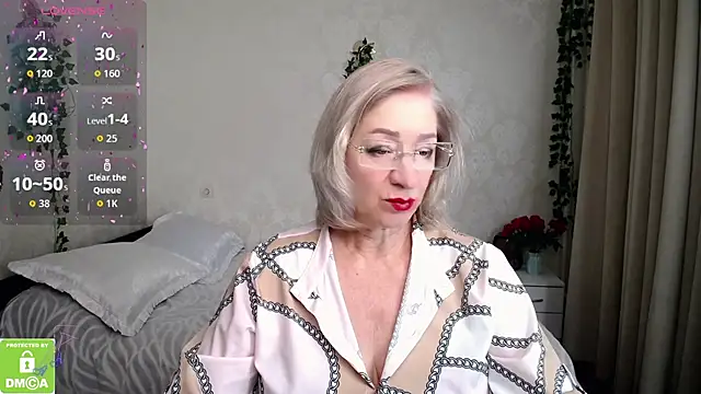 Snapshot of hunters_woman chatting on November 2, 2025, 12:07 pm hunters woman online show from November 2, 2025, 12:07 pm
