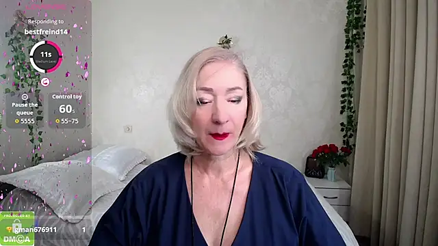 Snapshot of hunters_woman chatting on November 3, 2025, 12:17 pm hunters woman online show from November 3, 2025, 12:17 pm