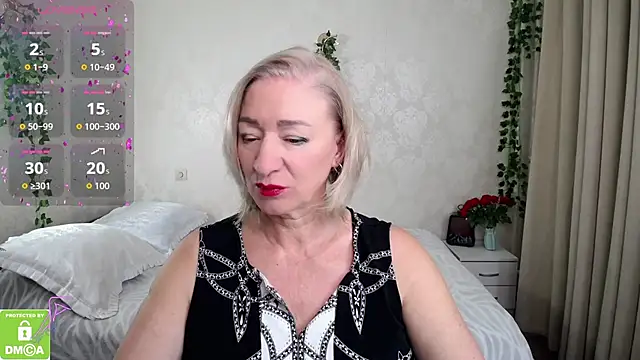 Snapshot of hunters_woman chatting on November 9, 2025, 2:04 pm hunters woman online show from November 9, 2025, 2:04 pm