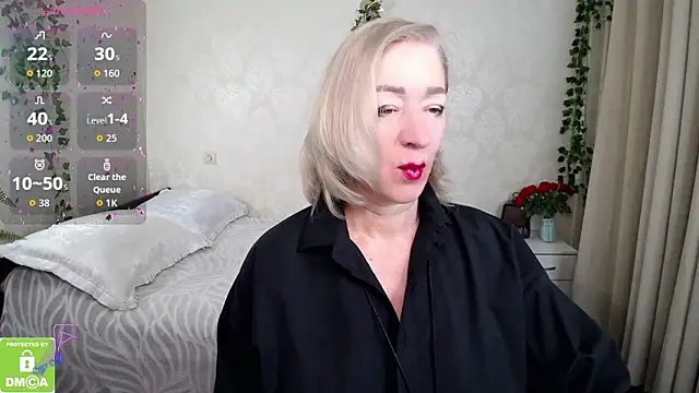 Snapshot of hunters_woman chatting on November 10, 2025, 2:05 pm hunters woman online show from November 10, 2025, 2:05 pm