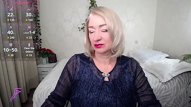 Snapshot of hunters_woman chatting on November 21, 2025, 4:49 pm hunters woman online show from November 21, 2025, 4:49 pm