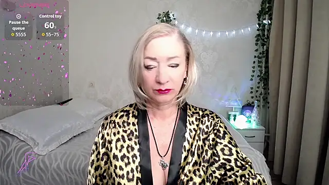 Snapshot of hunters_woman chatting on December 3, 2025, 10:41 pm hunters woman online show from December 3, 2025, 10:41 pm