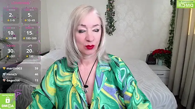 hunters woman online show from April 14, 2026, 7:03 am